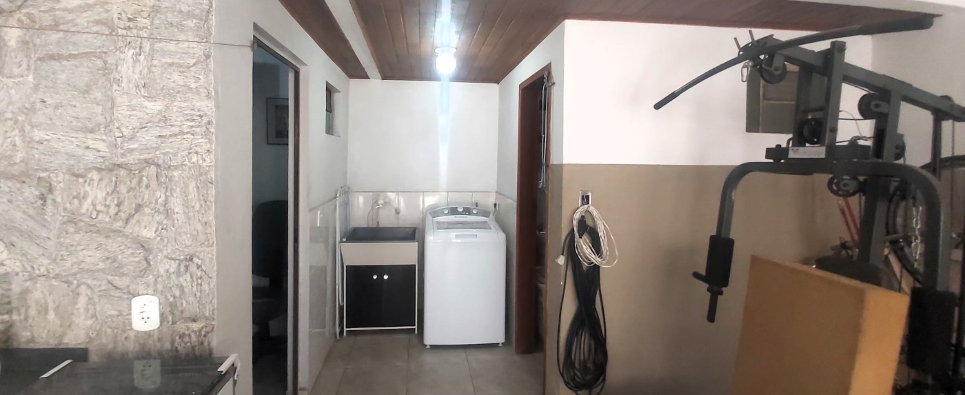 Sobrado à venda com 5 quartos, 264m² - Foto 32