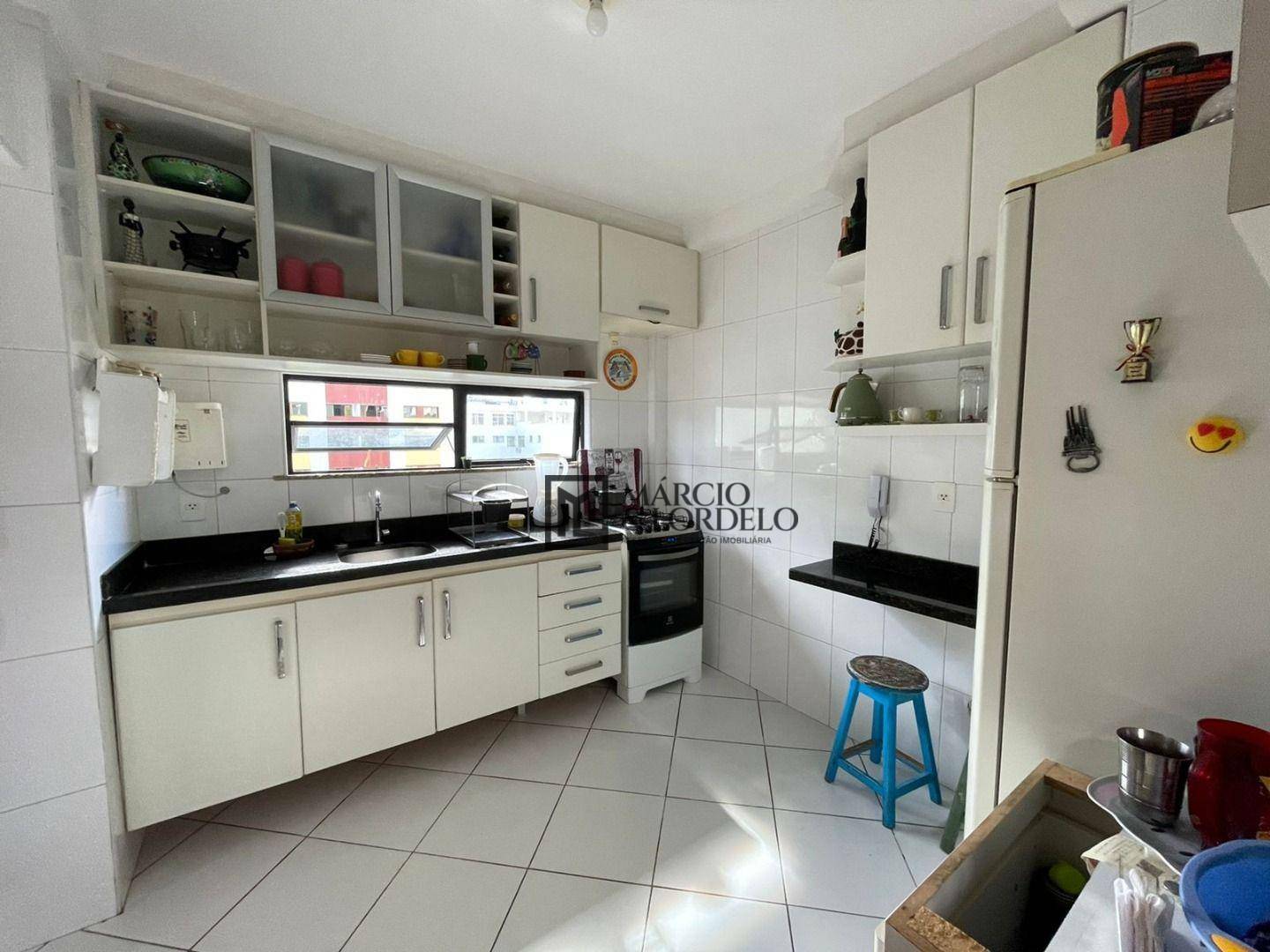 Apartamento à venda com 3 quartos, 96m² - Foto 8