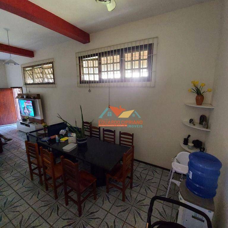 Casa à venda com 5 quartos, 195m² - Foto 6