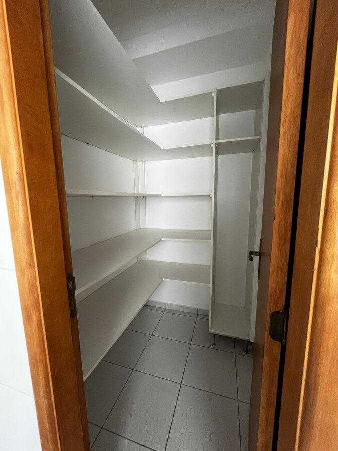 Apartamento para alugar com 3 quartos, 122m² - Foto 17