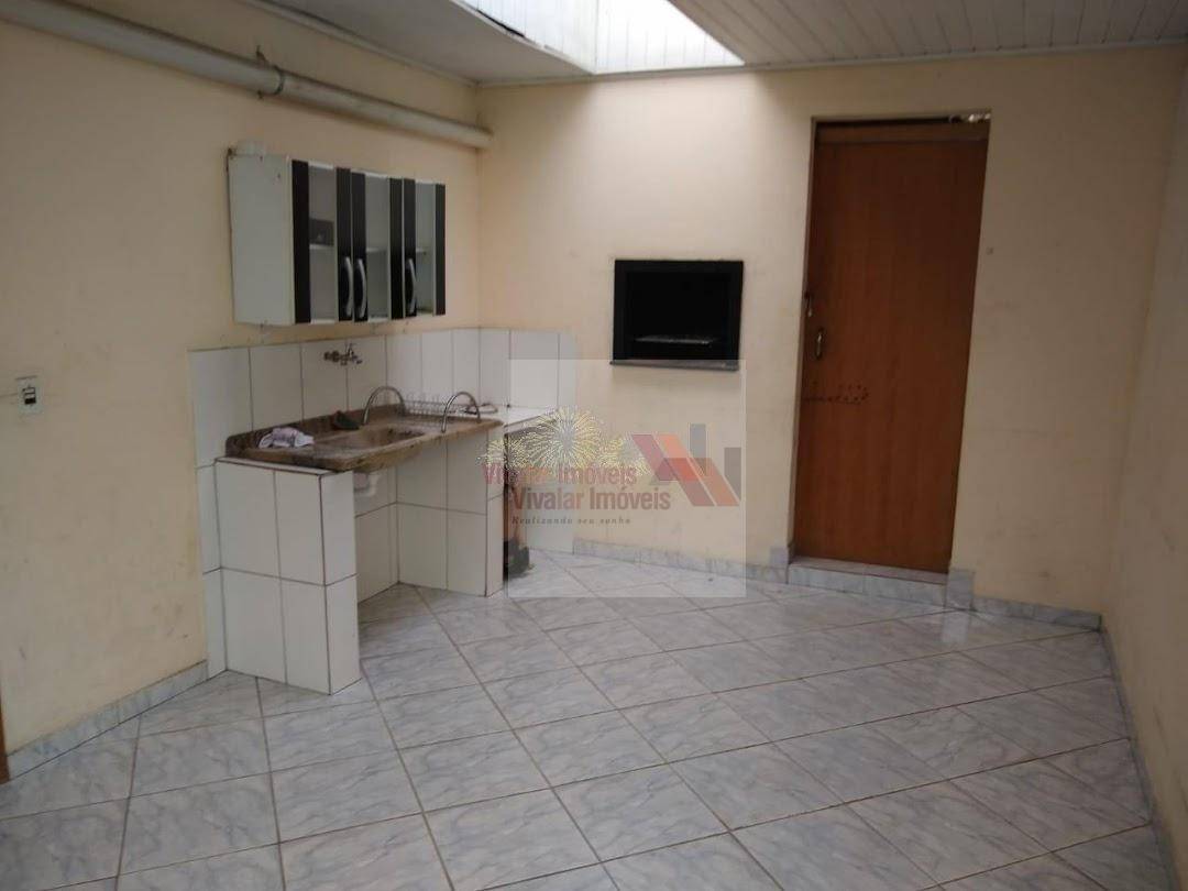 Casa à venda com 3 quartos, 50m² - Foto 8