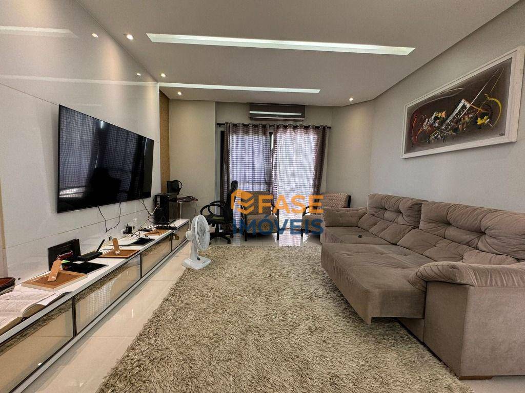 Apartamento à venda com 3 quartos, 124m² - Foto 1