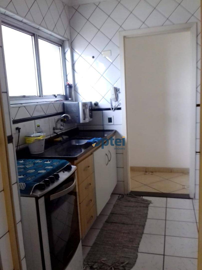 Apartamento à venda com 3 quartos, 76m² - Foto 8