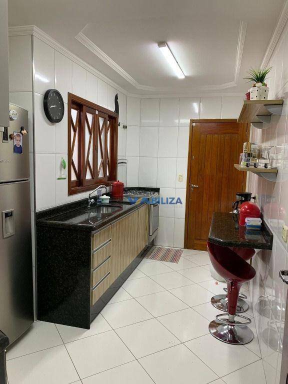 Sobrado à venda com 3 quartos, 130m² - Foto 2