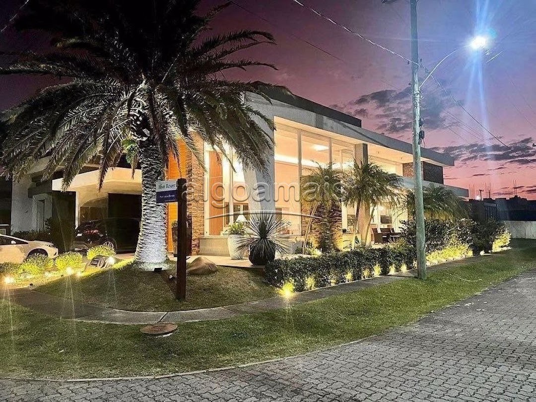 Casa de Condomínio à venda com 3 quartos, 250m² - Foto 4