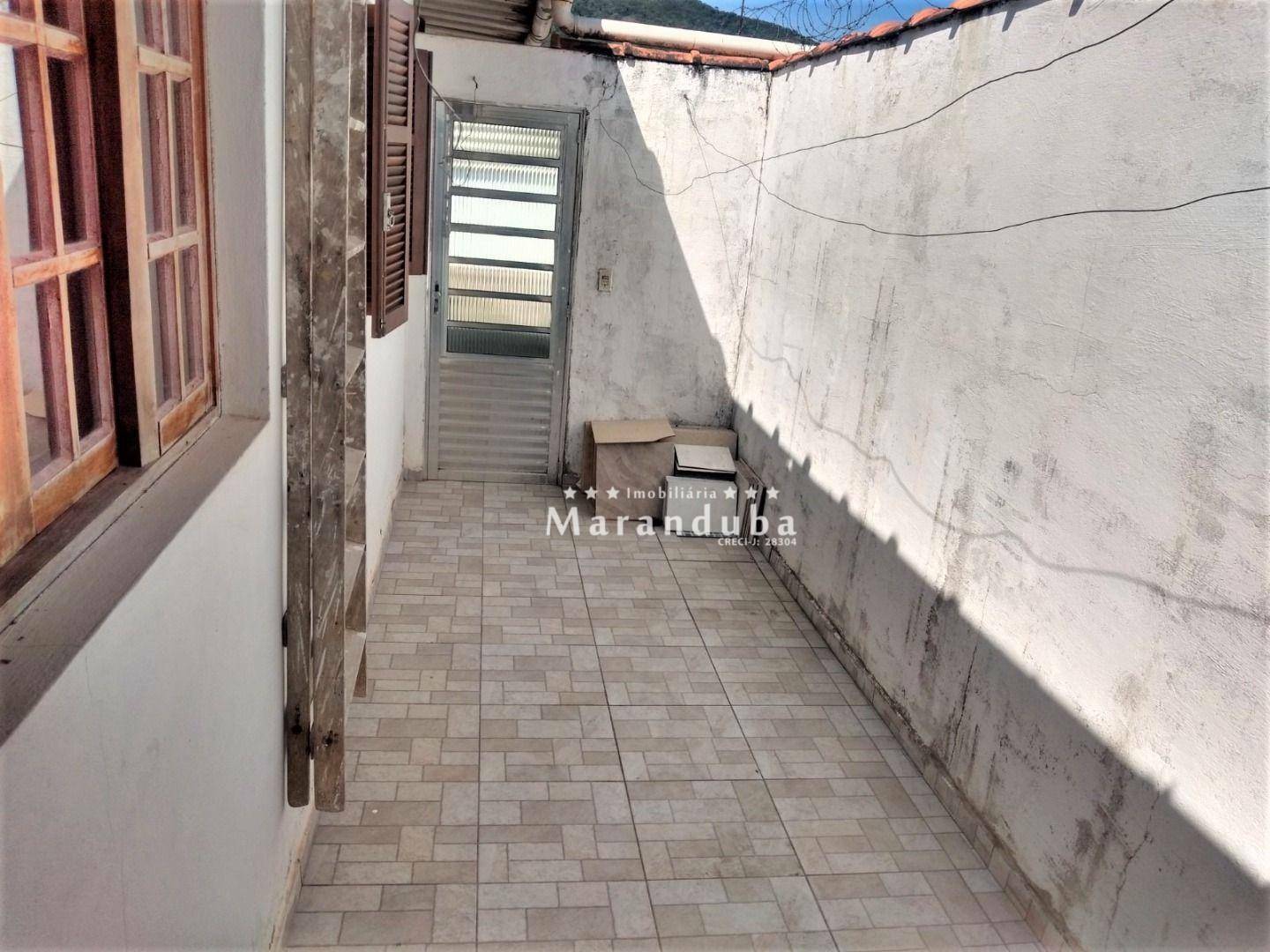 Casa à venda com 4 quartos, 200m² - Foto 36