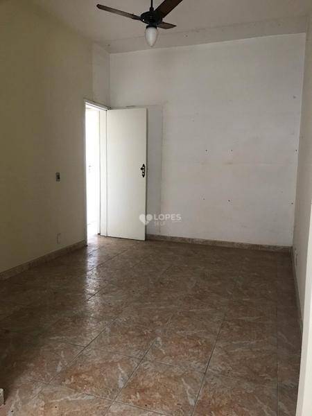 Apartamento à venda com 3 quartos, 80m² - Foto 7