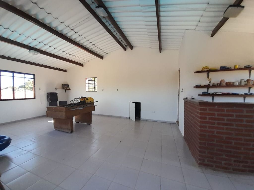 Chácara à venda com 4 quartos, 800m² - Foto 16