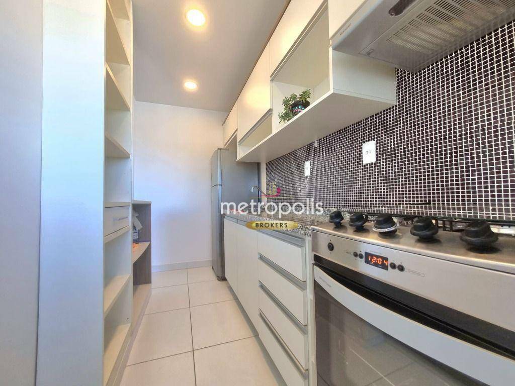 Apartamento para alugar com 2 quartos, 56m² - Foto 13