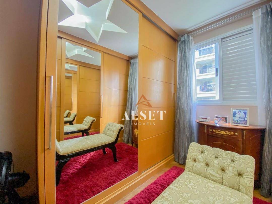 Apartamento à venda com 4 quartos, 120m² - Foto 17