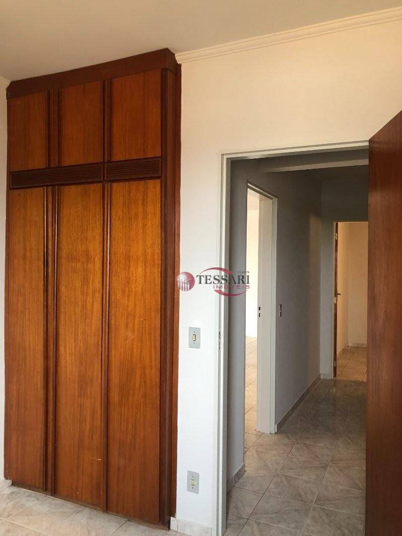 Apartamento à venda e aluguel com 3 quartos, 90m² - Foto 13