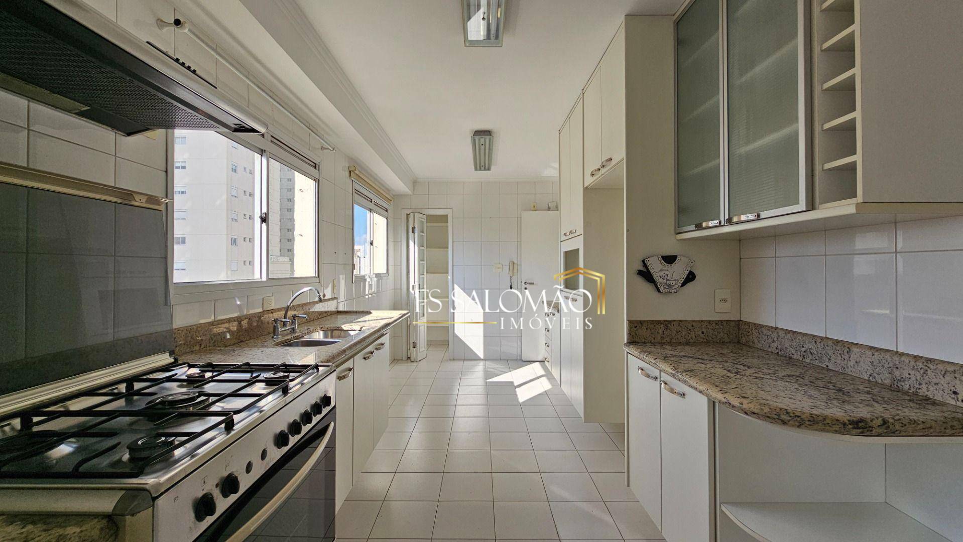 Apartamento para alugar com 4 quartos, 176m² - Foto 7