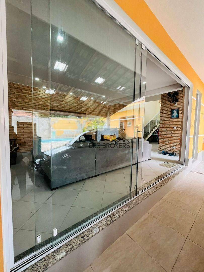 Sobrado para alugar com 3 quartos, 221m² - Foto 69