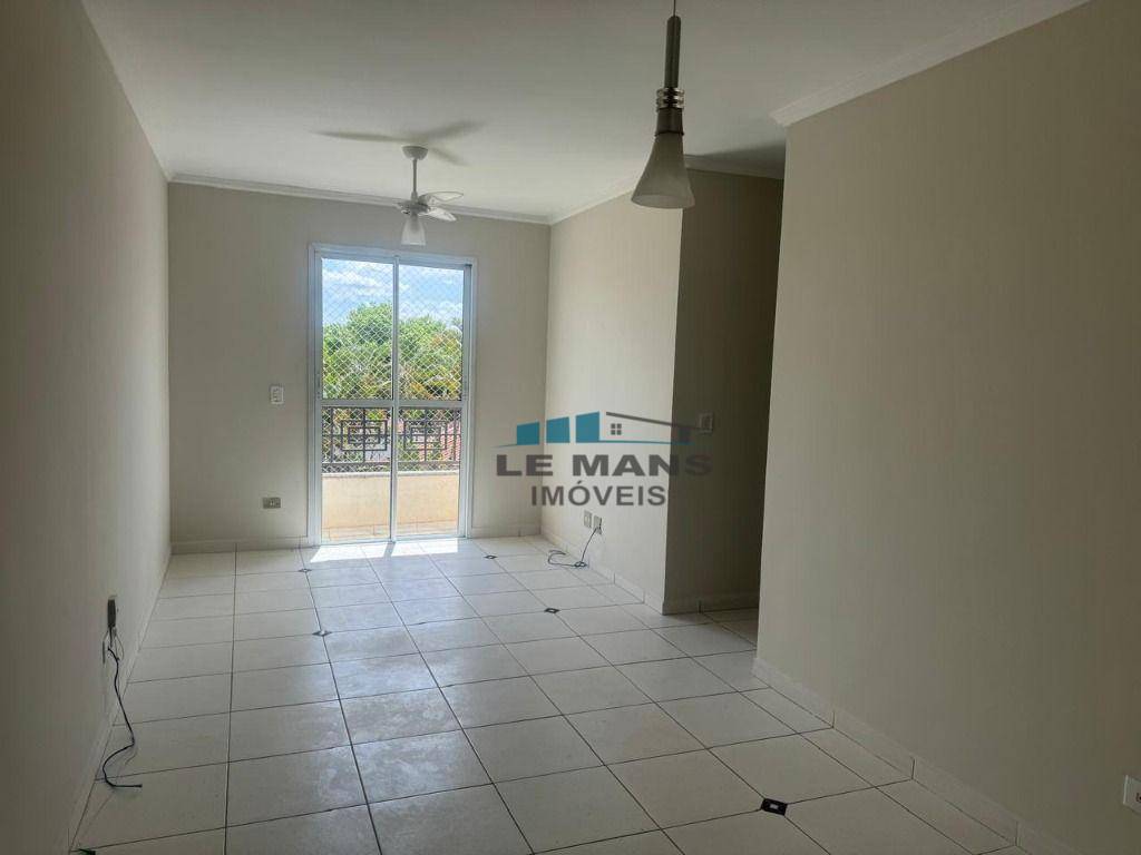 Apartamento à venda com 3 quartos, 69m² - Foto 1