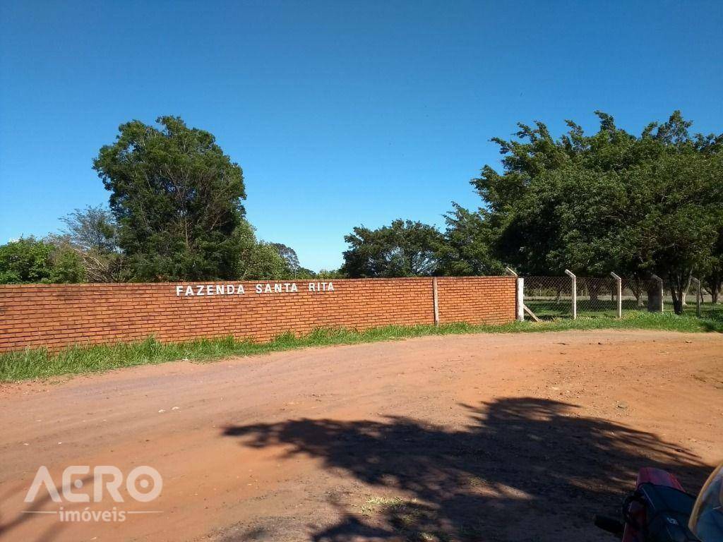 Chácara à venda com 8 quartos, 1000m² - Foto 43