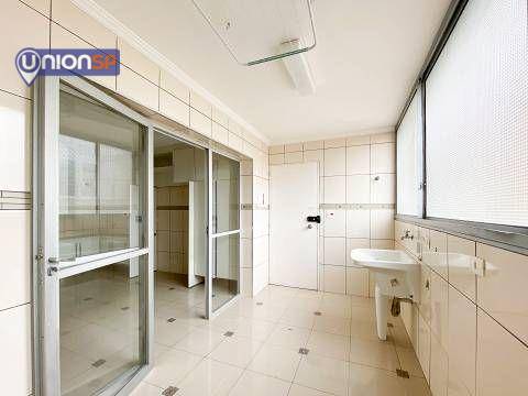 Apartamento à venda com 3 quartos, 158m² - Foto 19