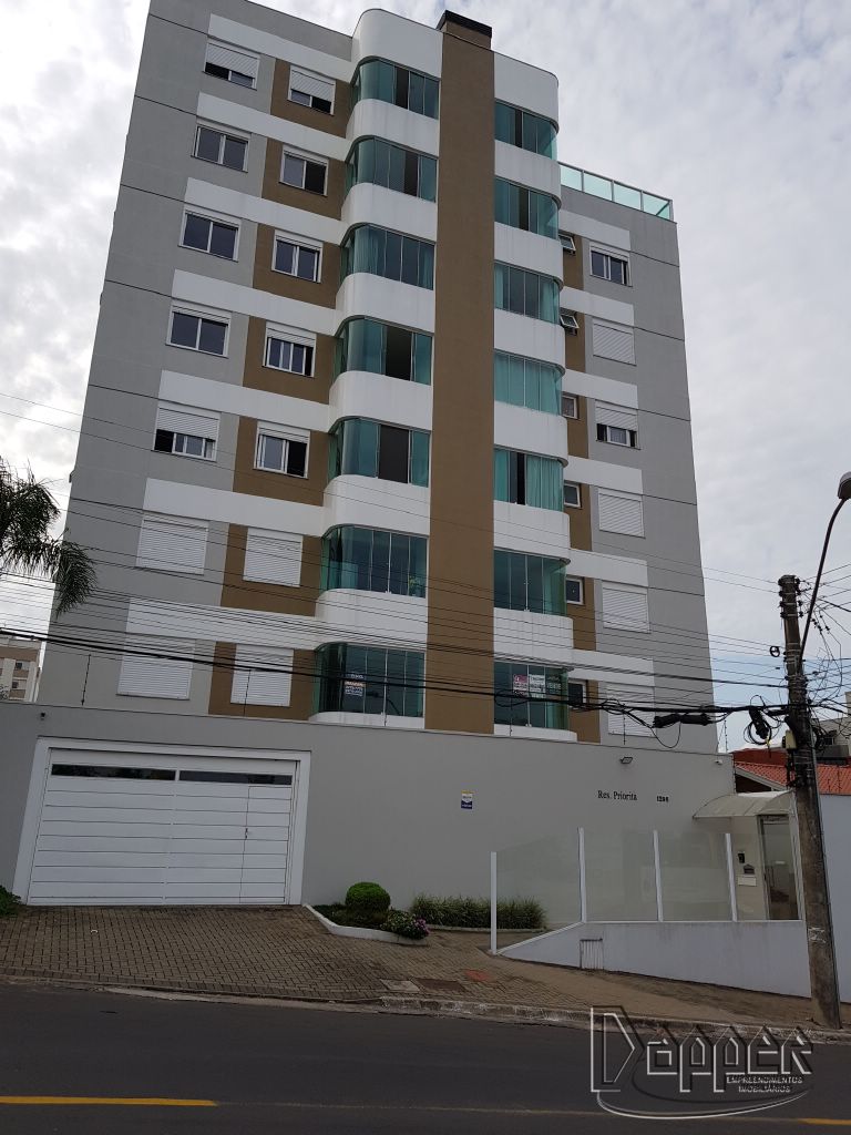 Apartamento à venda com 2 quartos, 77m² - Foto 1