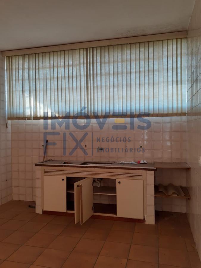 Conjunto Comercial-Sala para alugar com 3 quartos, 300m² - Foto 15