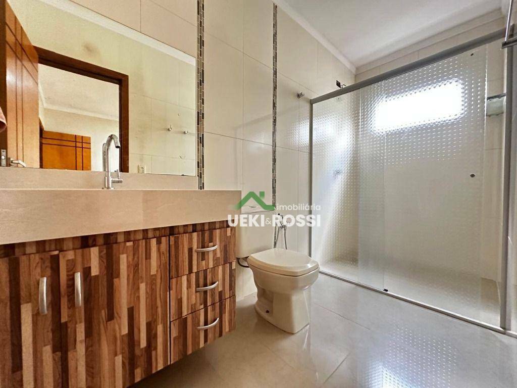 Casa à venda com 4 quartos, 241m² - Foto 17