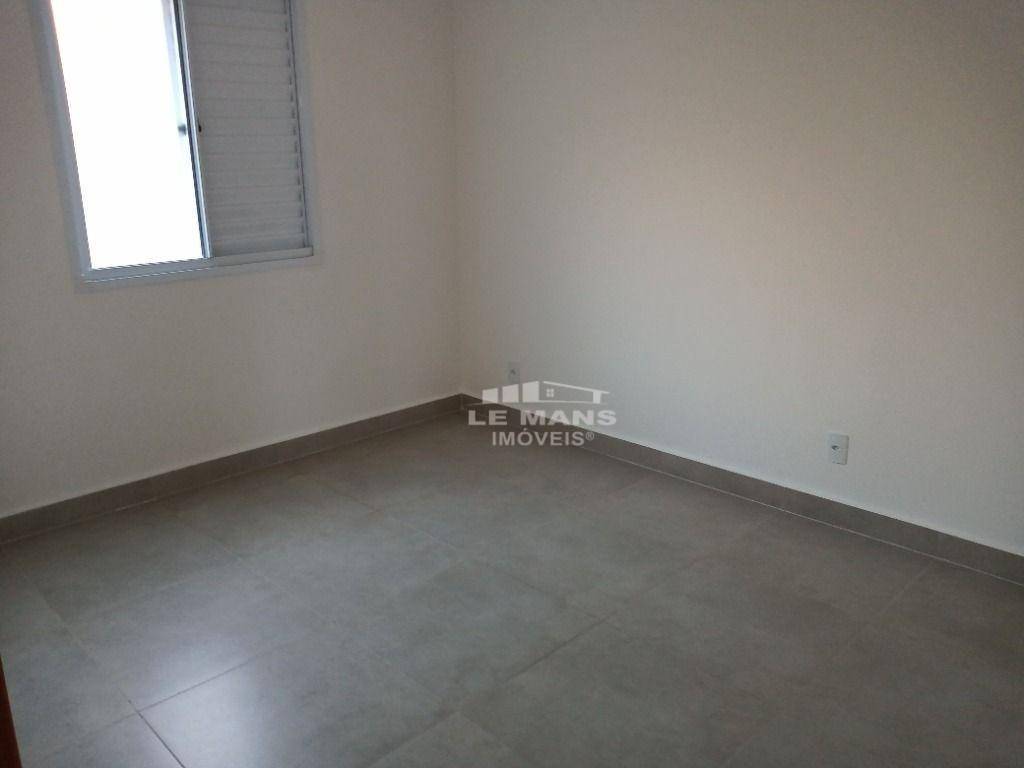 Apartamento para alugar com 2 quartos, 45m² - Foto 6