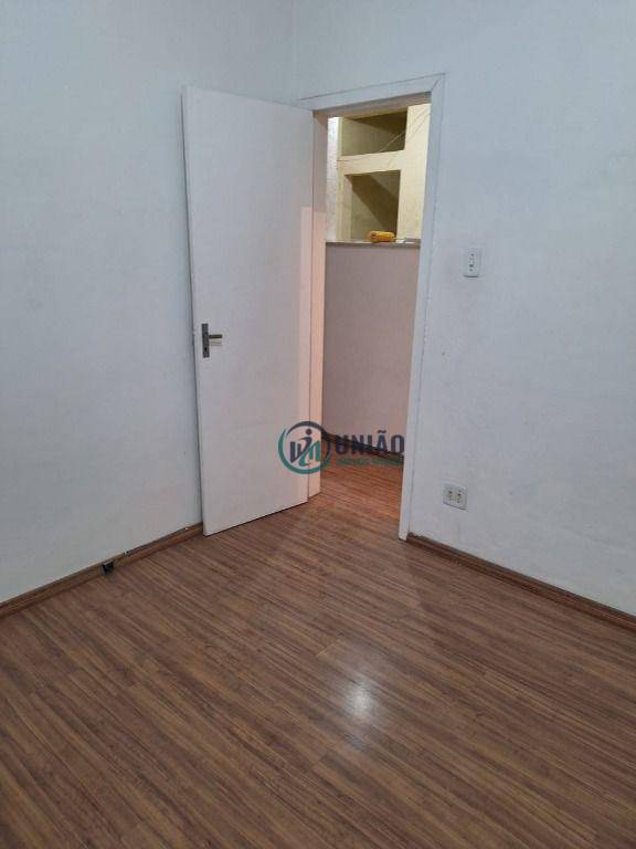 Apartamento à venda com 1 quarto, 50m² - Foto 4