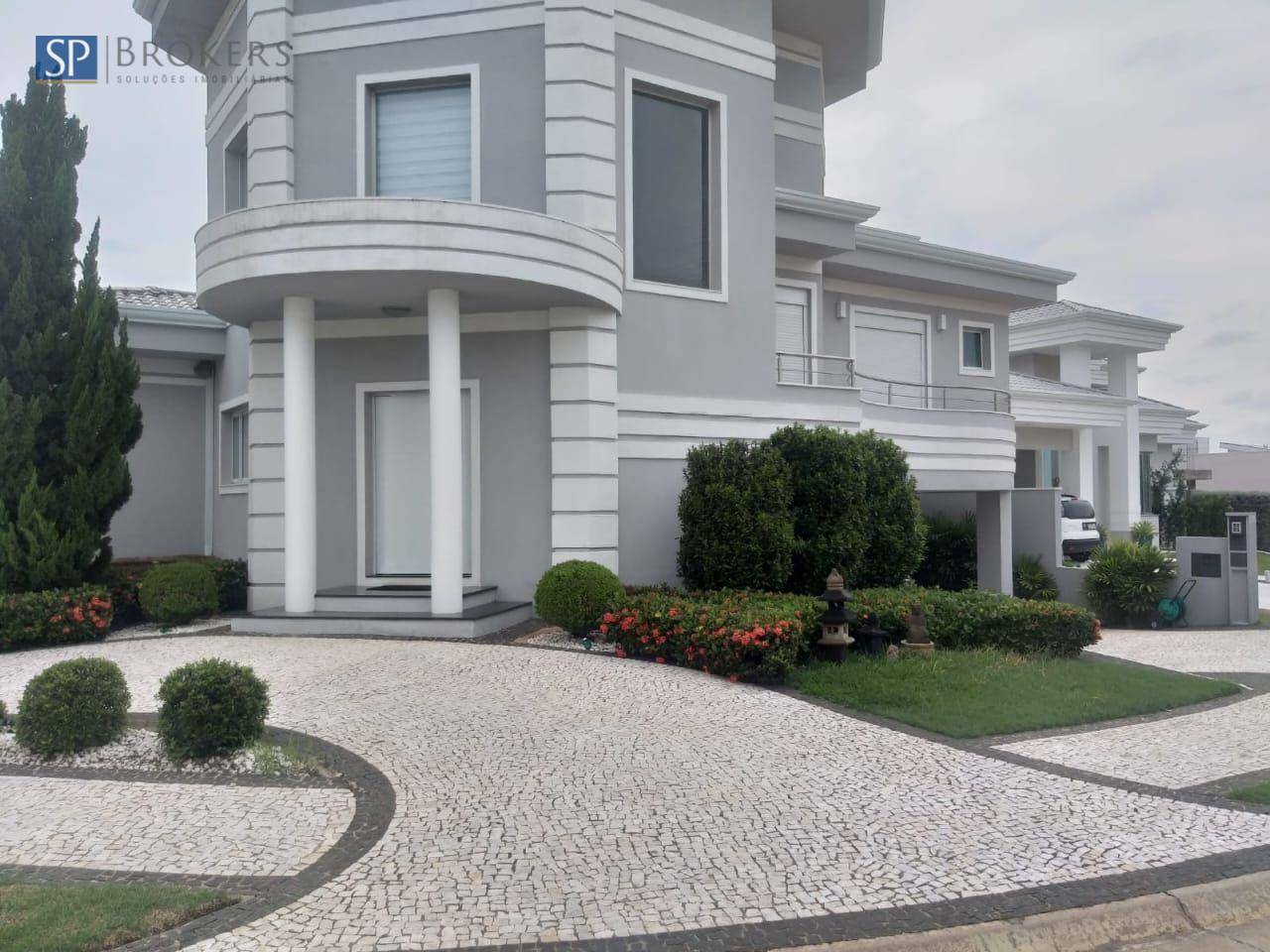 Casa de Condomínio à venda com 4 quartos, 424m² - Foto 1