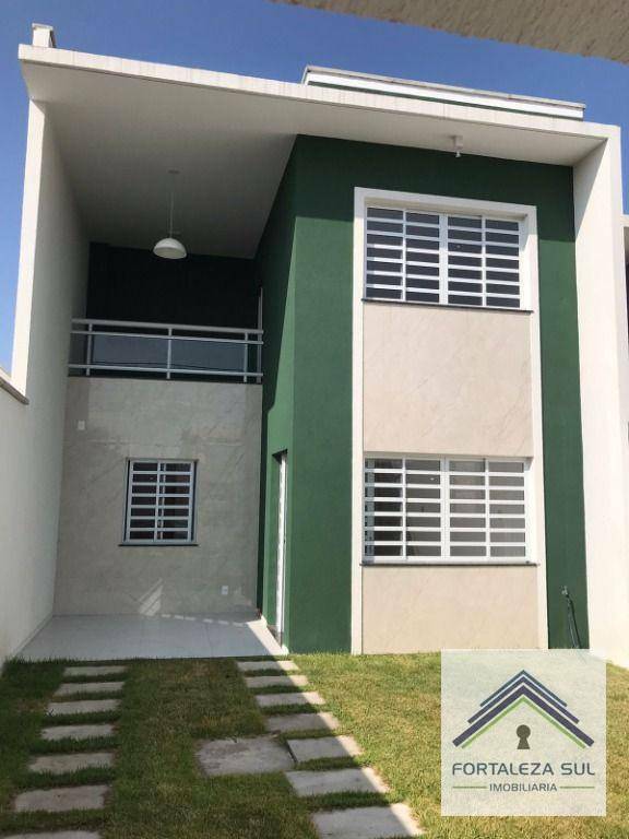 Casa à venda com 3 quartos, 117m² - Foto 1