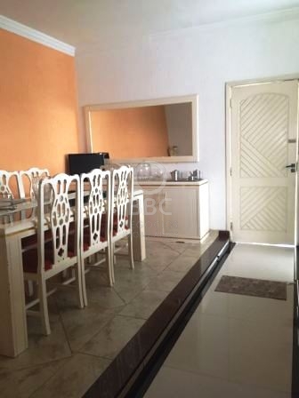 Casa à venda com 3 quartos, 257m² - Foto 15