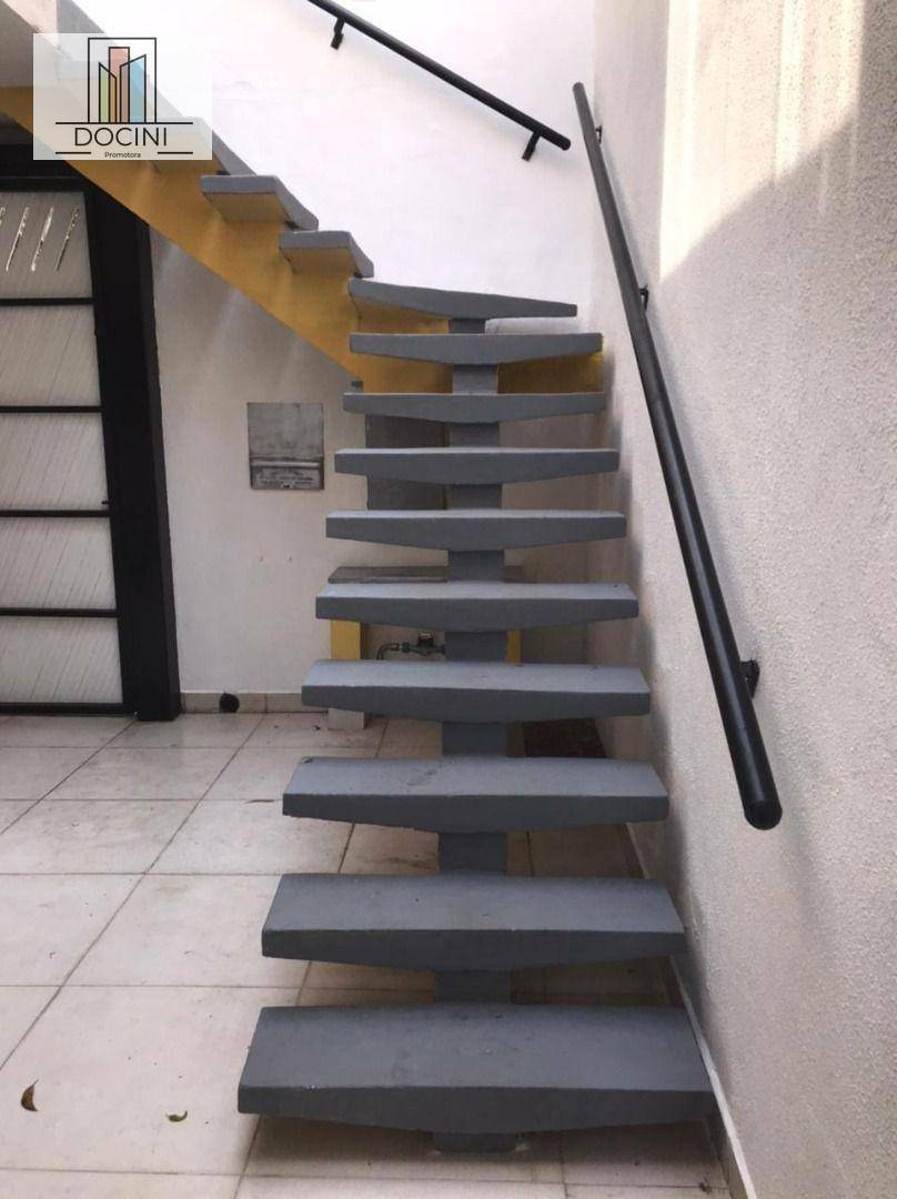 Sobrado à venda com 3 quartos, 240m² - Foto 25