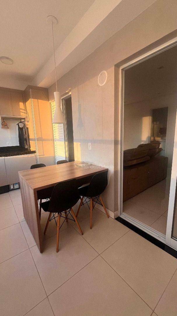 Apartamento à venda com 2 quartos, 76m² - Foto 9