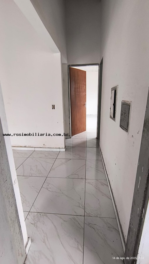 Casa para alugar com 2 quartos, 200m² - Foto 12