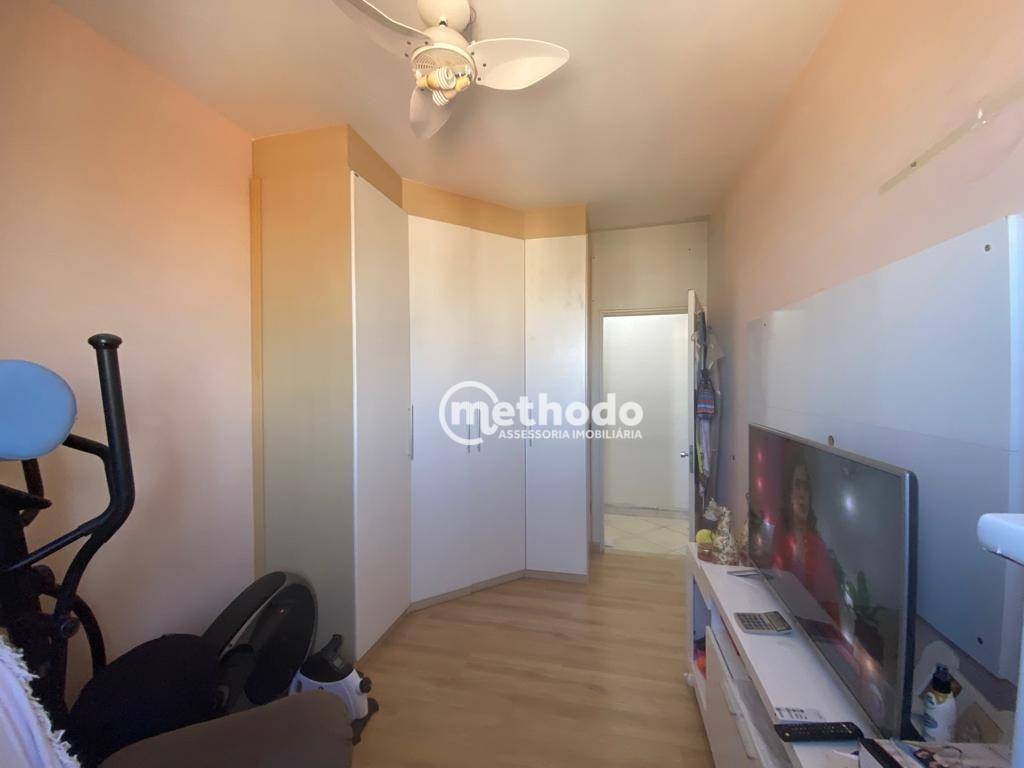 Apartamento à venda com 2 quartos, 70m² - Foto 19