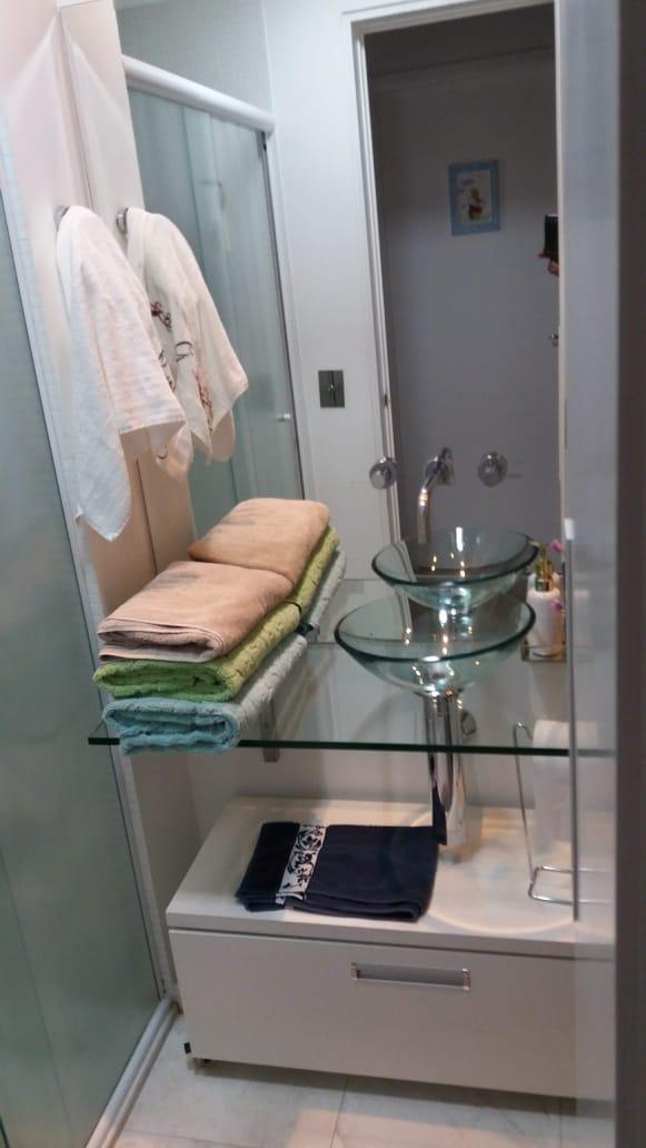 Apartamento à venda com 2 quartos, 70m² - Foto 9