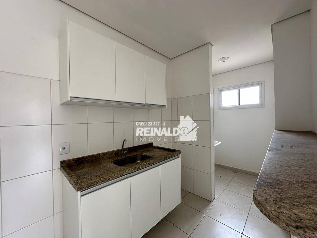 Apartamento à venda com 2 quartos, 62m² - Foto 9