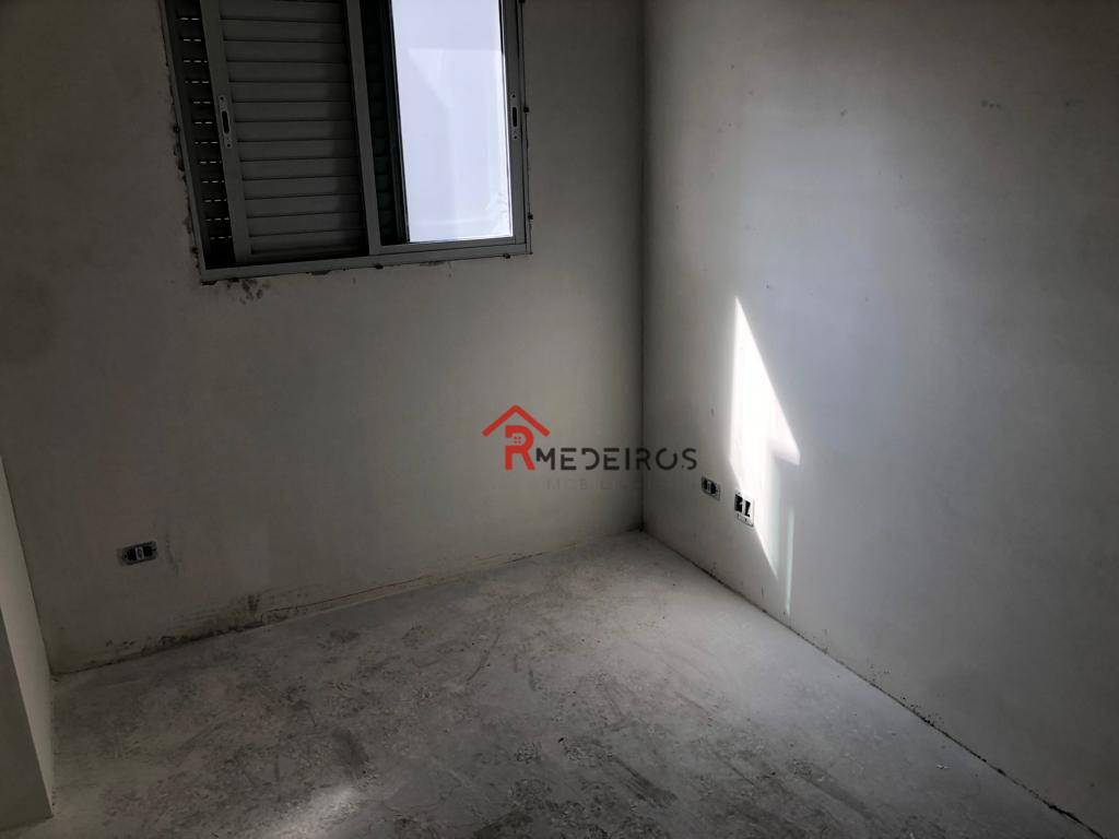 Apartamento à venda com 2 quartos, 70m² - Foto 8