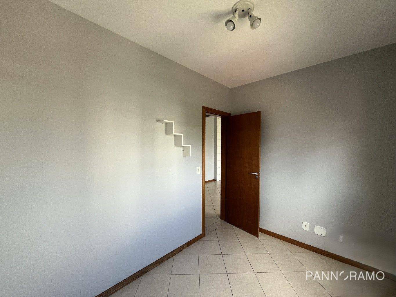 Apartamento para alugar com 2 quartos, 65m² - Foto 6