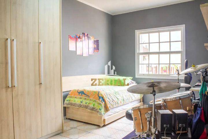 Casa à venda com 3 quartos, 201m² - Foto 16