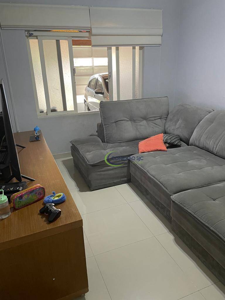 Casa à venda com 2 quartos, 80m² - Foto 4