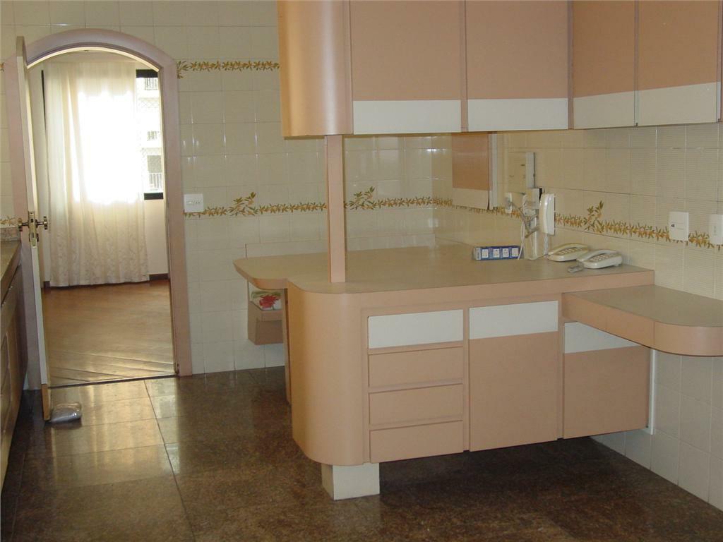 Apartamento à venda com 4 quartos, 200m² - Foto 18