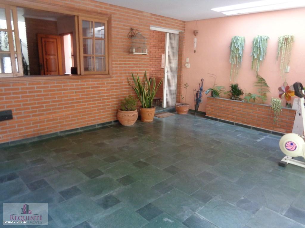 Sobrado à venda com 3 quartos, 127m² - Foto 1