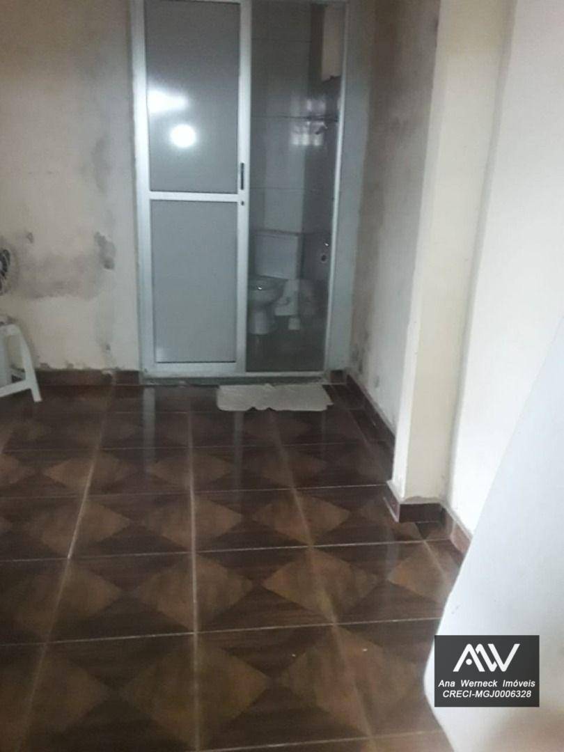 Casa à venda com 2 quartos, 90m² - Foto 9