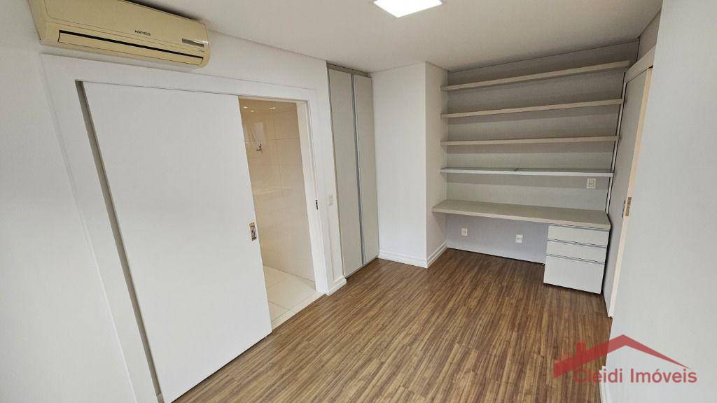 Apartamento à venda com 4 quartos, 264m² - Foto 21