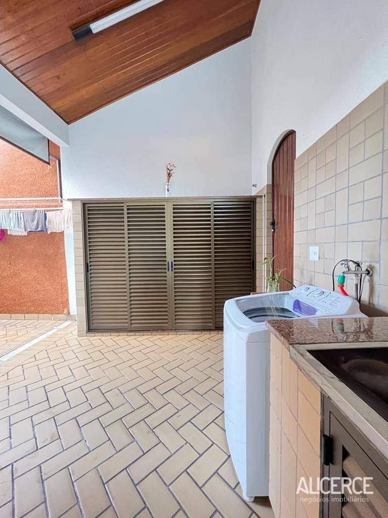 Casa à venda com 3 quartos, 452m² - Foto 57