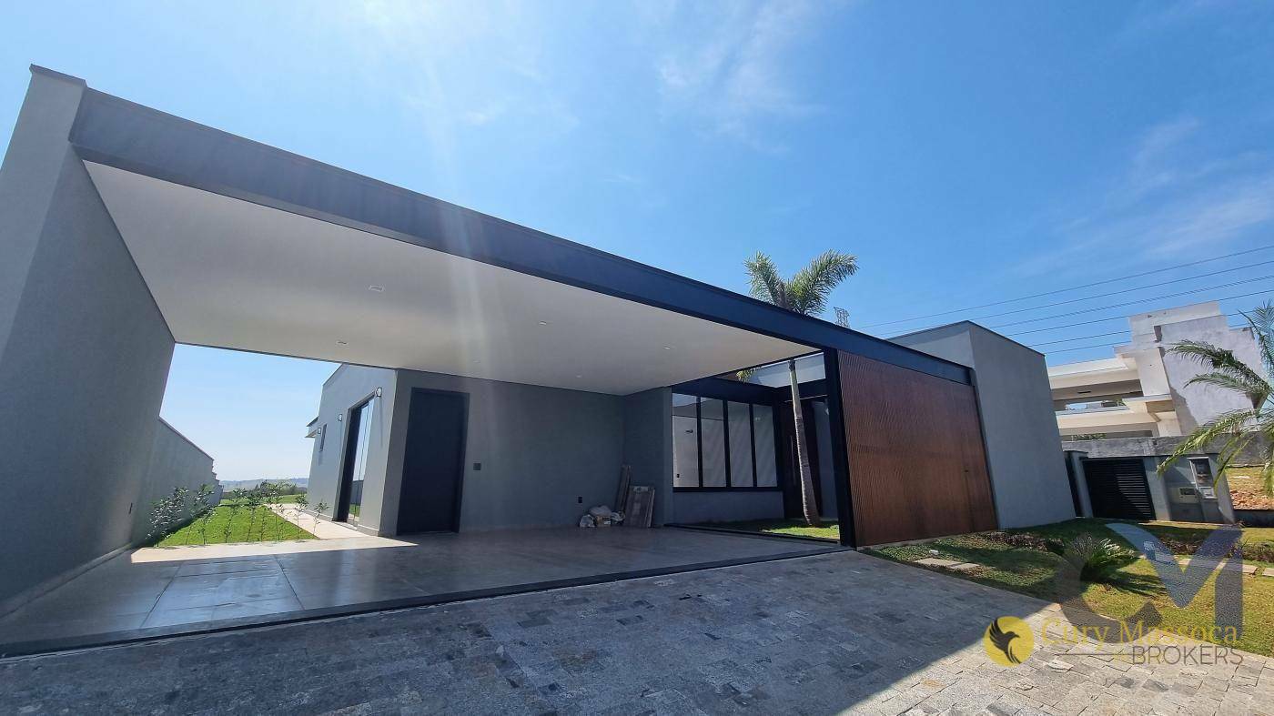 Casa de Condomínio à venda com 4 quartos, 295m² - Foto 1