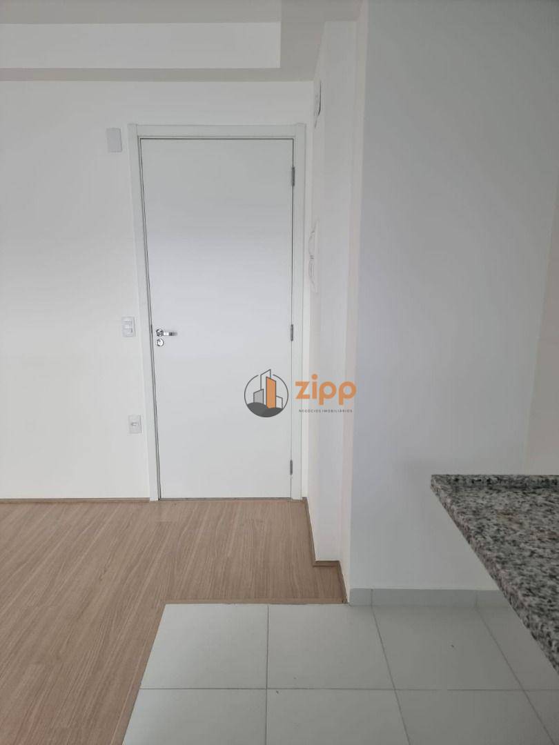 Apartamento à venda com 2 quartos, 79m² - Foto 2