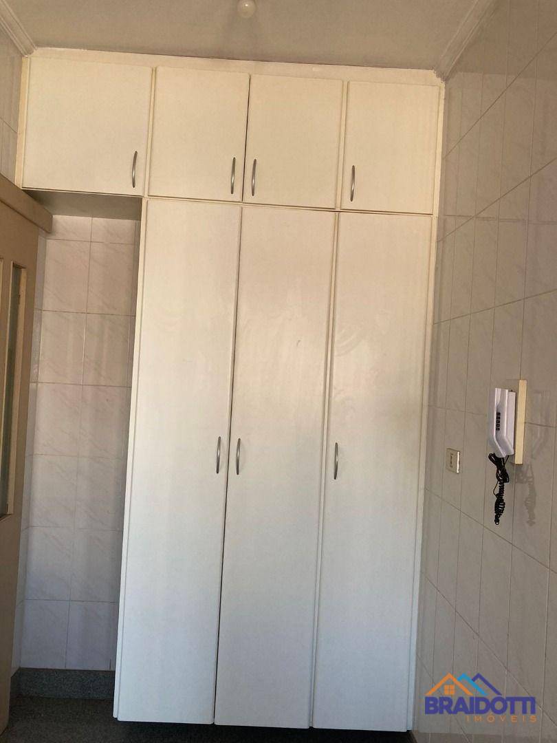 Apartamento à venda com 2 quartos, 85m² - Foto 11