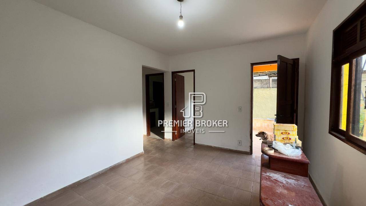 Casa à venda com 2 quartos, 110m² - Foto 5