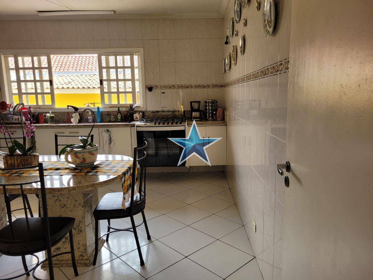 Sobrado à venda com 3 quartos, 213m² - Foto 15