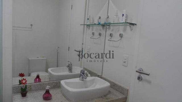 Apartamento à venda com 2 quartos, 85m² - Foto 9