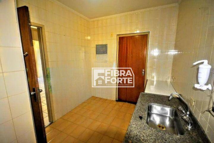 Apartamento à venda com 3 quartos, 83m² - Foto 10